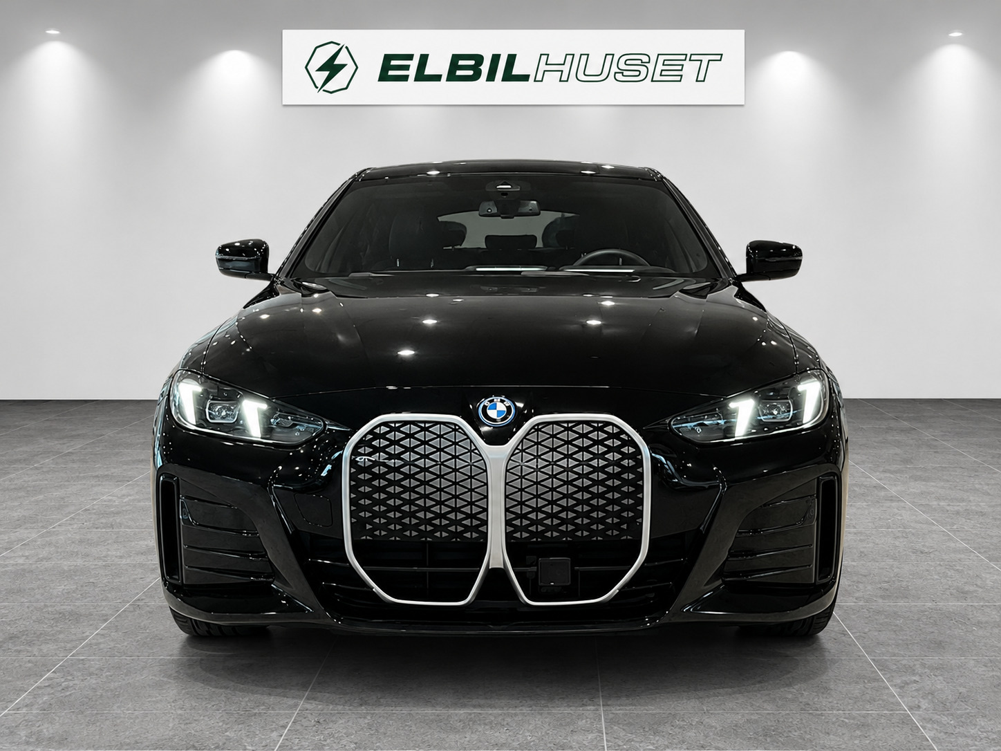 Sort BMW i4 fra 2026