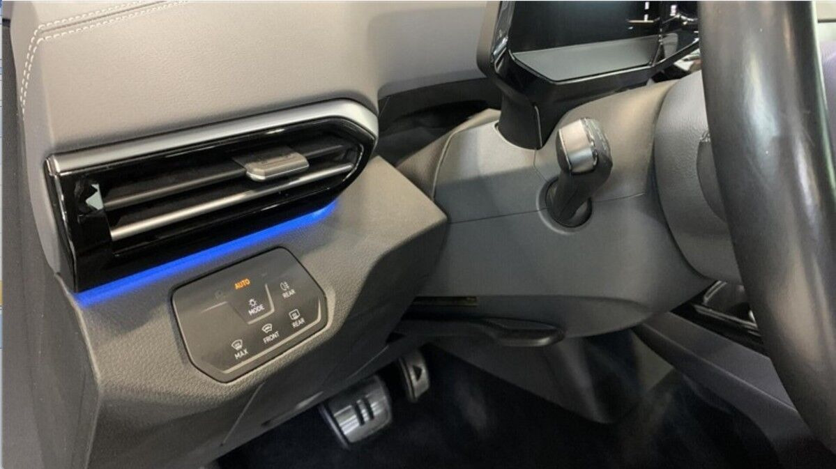 Grå VW ID.4 fra 2023