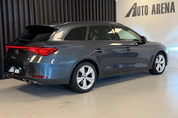 Grå Seat Leon fra 2022