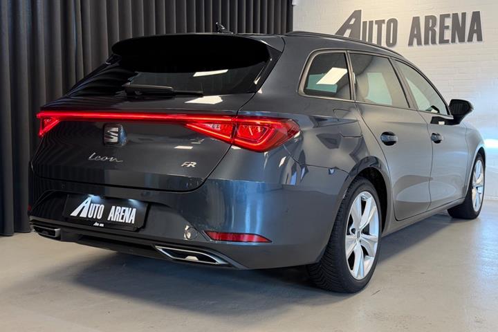 Grå Seat Leon fra 2022