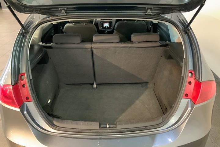 Grå Seat Leon fra 2013