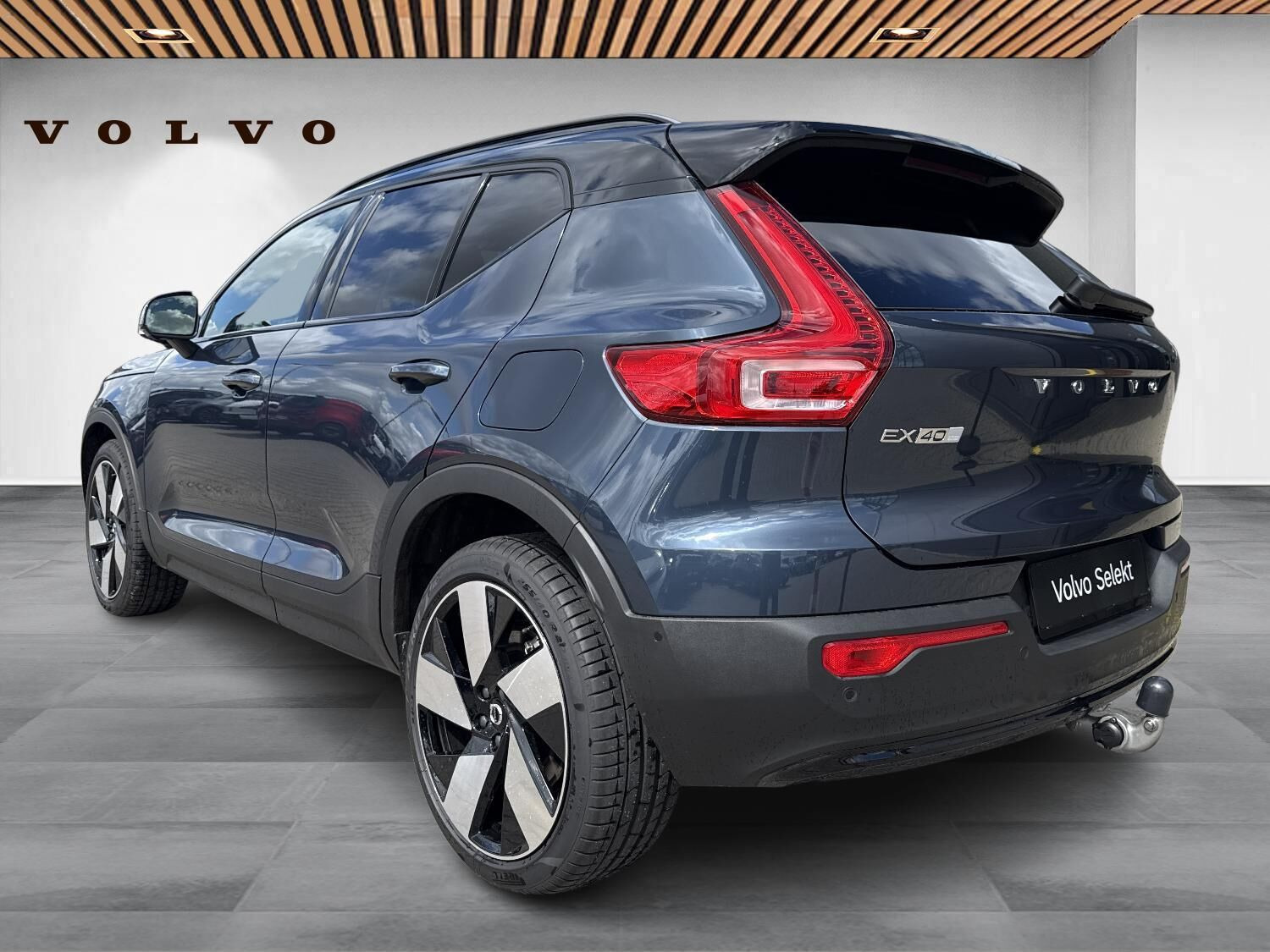 Blå Volvo EX40 fra 2026