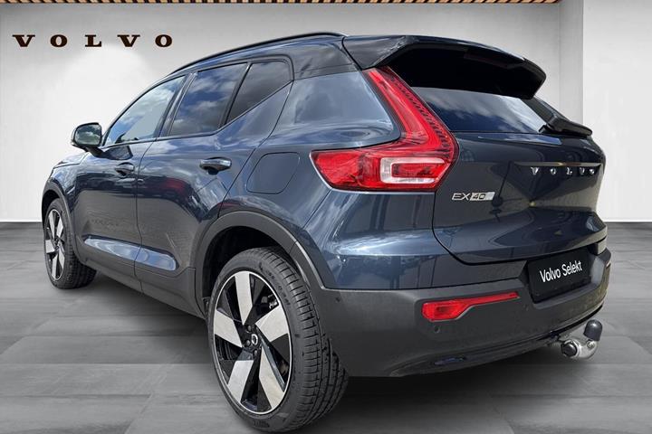 Blå Volvo EX40 fra 2026