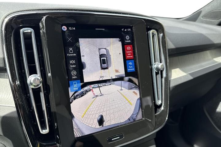 Blå Volvo EX40 fra 2026