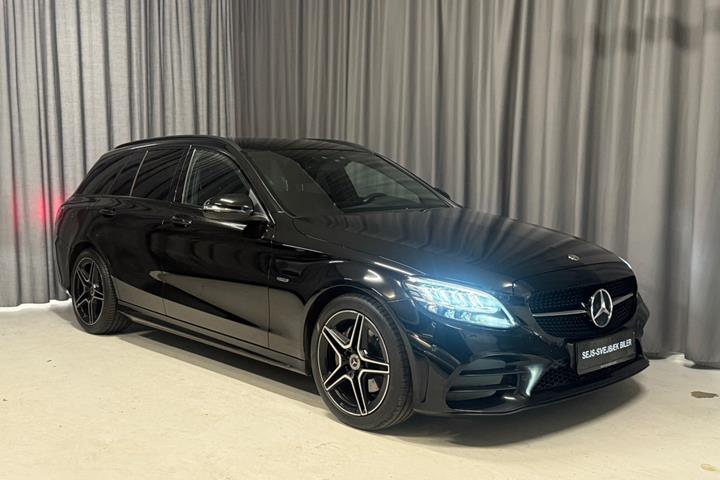 Sort Mercedes C220 d fra 2021 set udefra