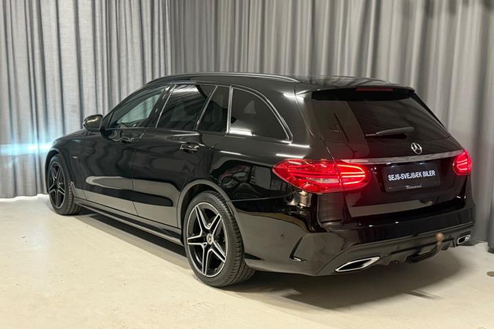 Sort Mercedes C220 d fra 2021
