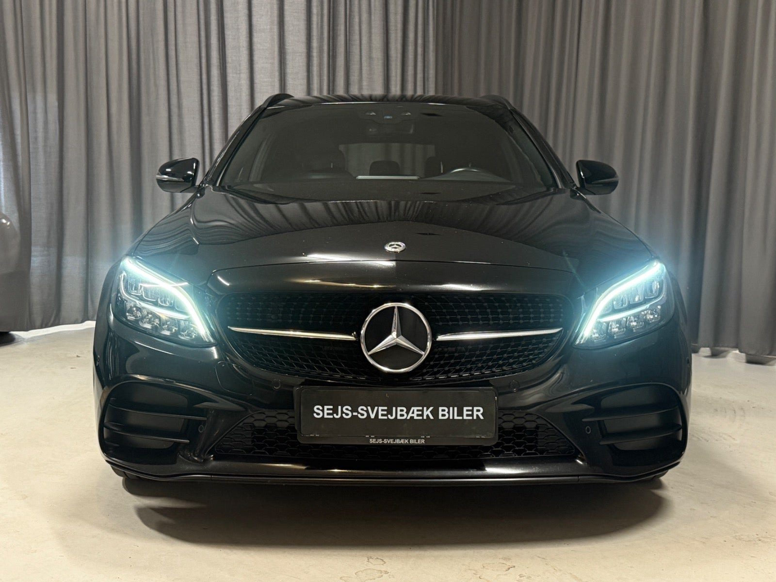 Sort Mercedes C220 d fra 2021