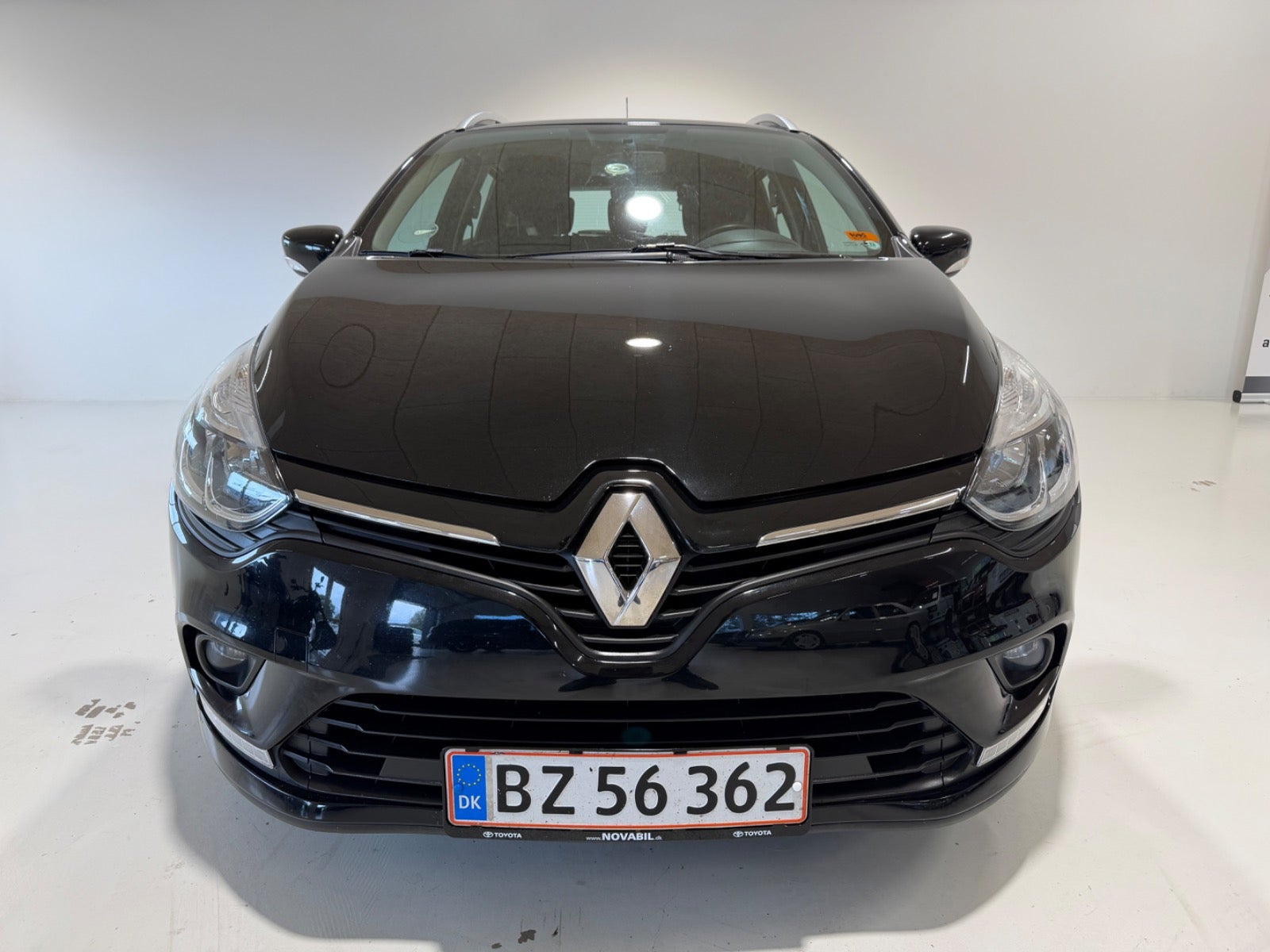 Sort Renault Clio IV fra 2017