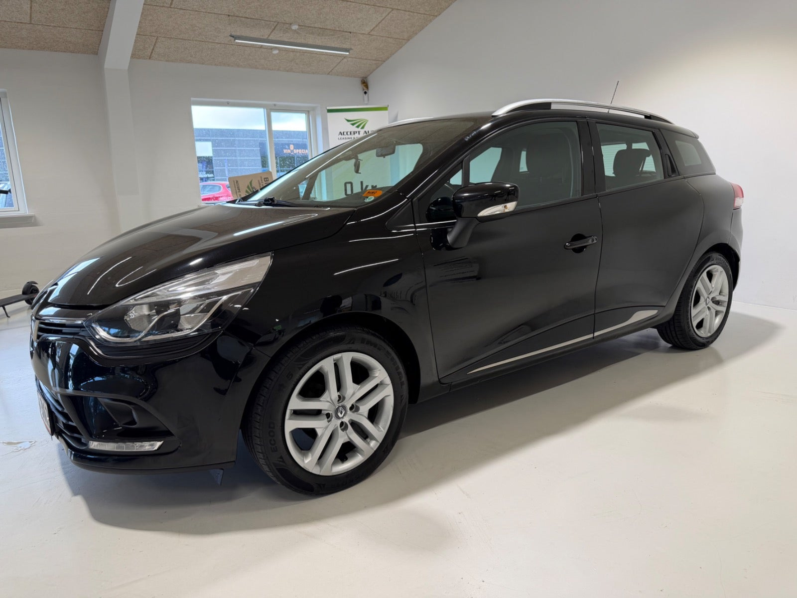 Sort Renault Clio IV fra 2017