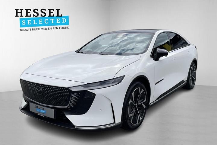 Hvid Mazda 6e fra 2025