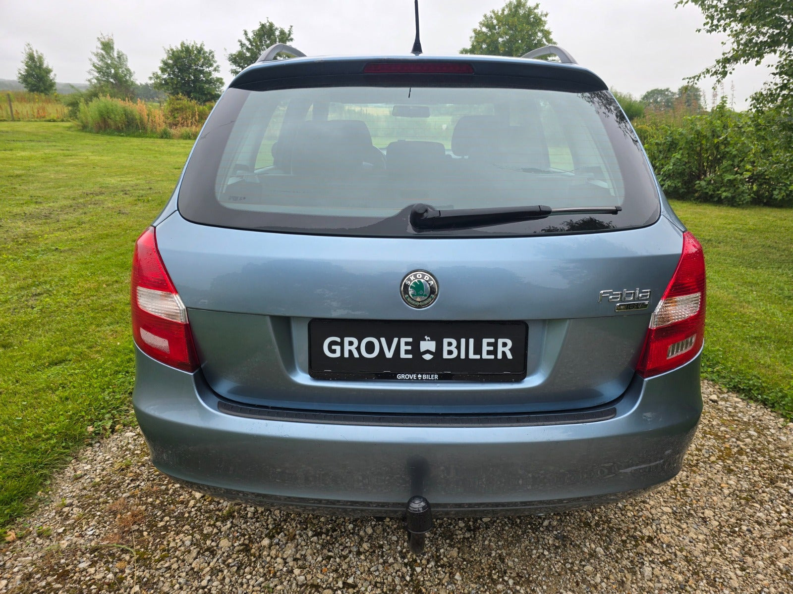 Gul Skoda Fabia fra 2008