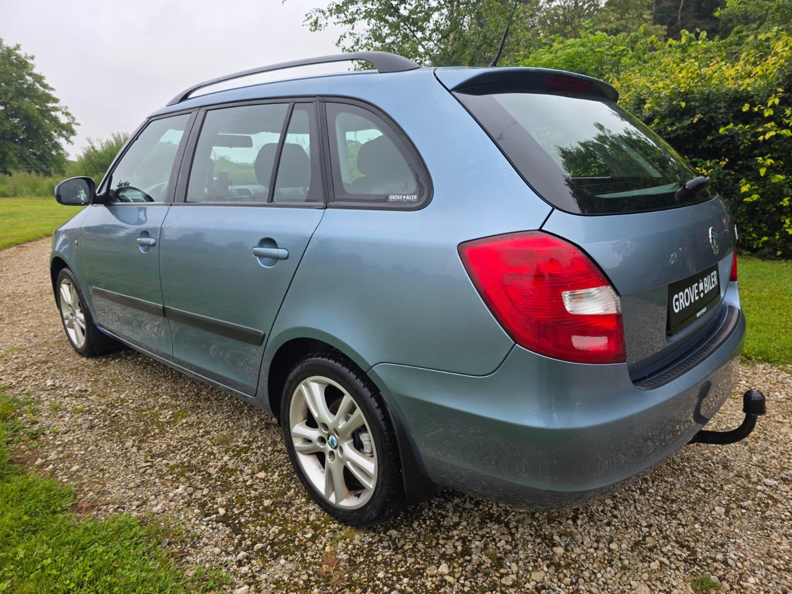 Gul Skoda Fabia fra 2008