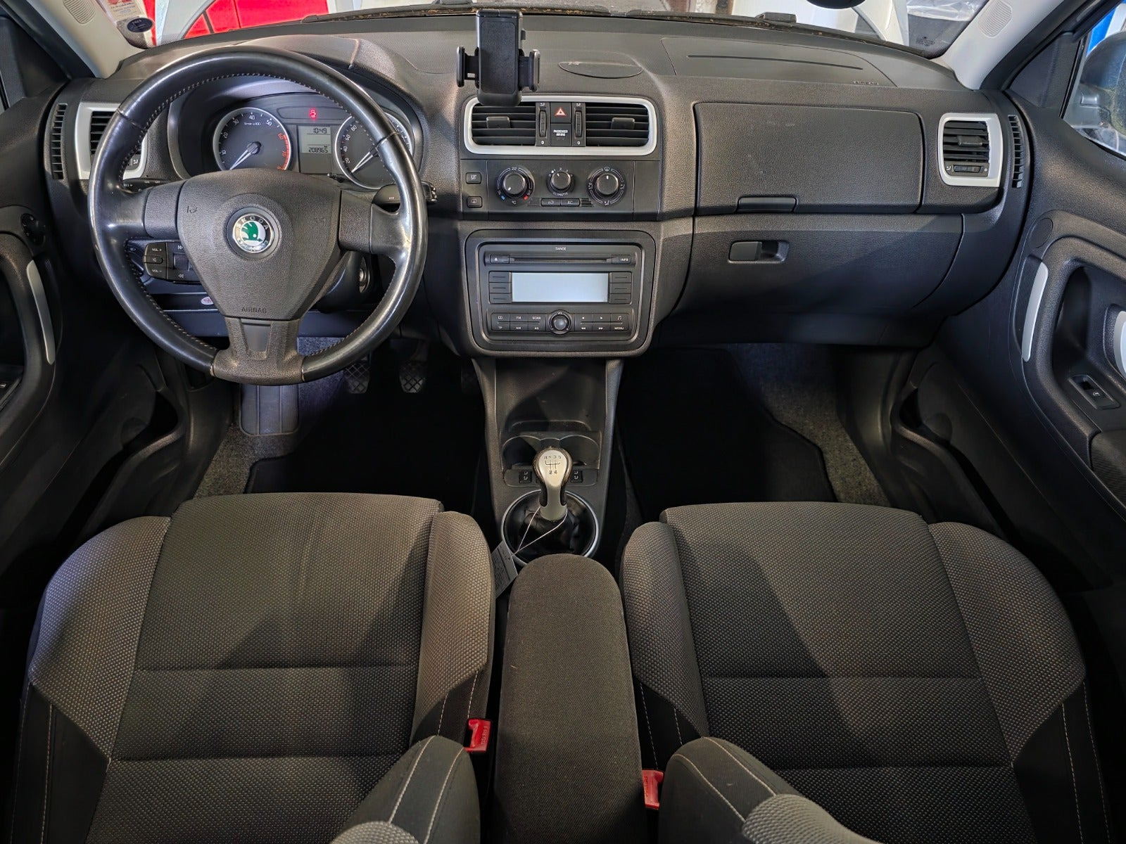 Gul Skoda Fabia fra 2008