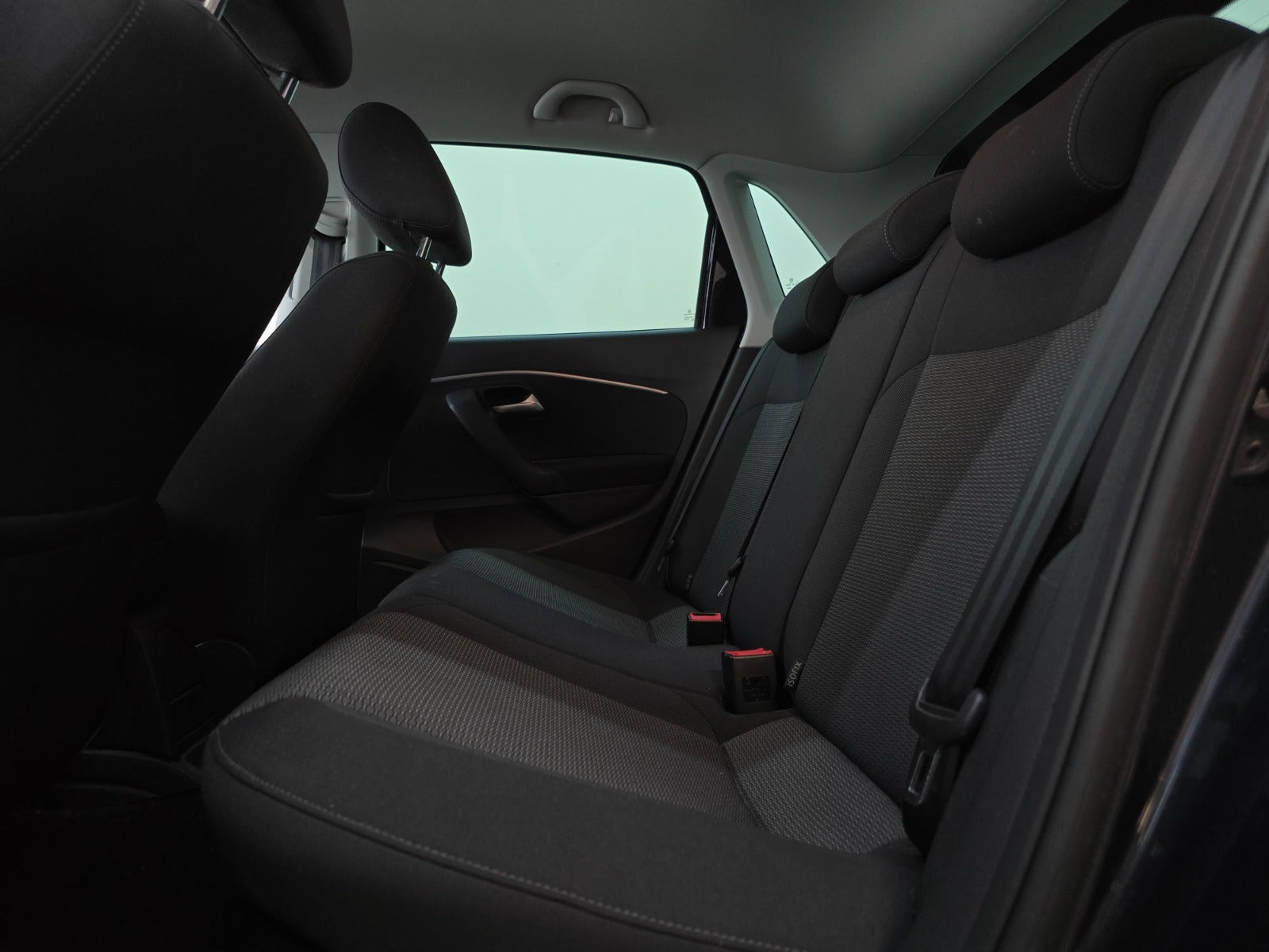 Sort VW Polo fra 2015