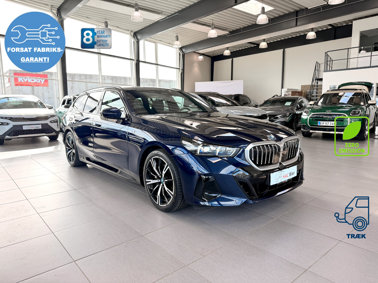 Blå BMW i5 fra 2025