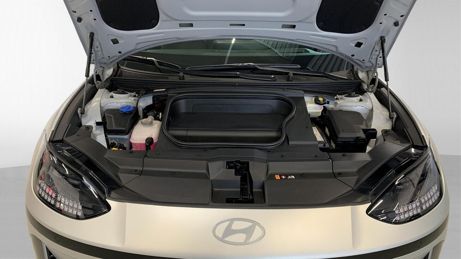 Orange Hyundai Ioniq 6 fra 2023