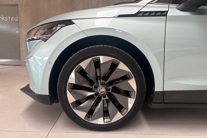 Grøn Skoda Enyaq fra 2022