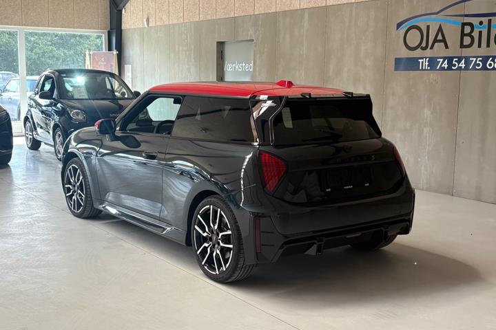 Grå Mini Cooper SE fra 2024