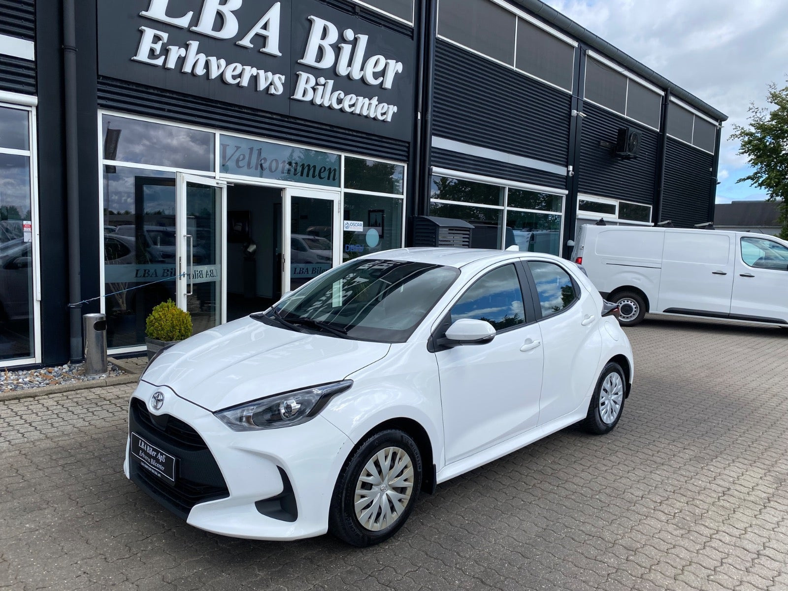 Toyota Yaris 1,0 Essential Comfort Van
