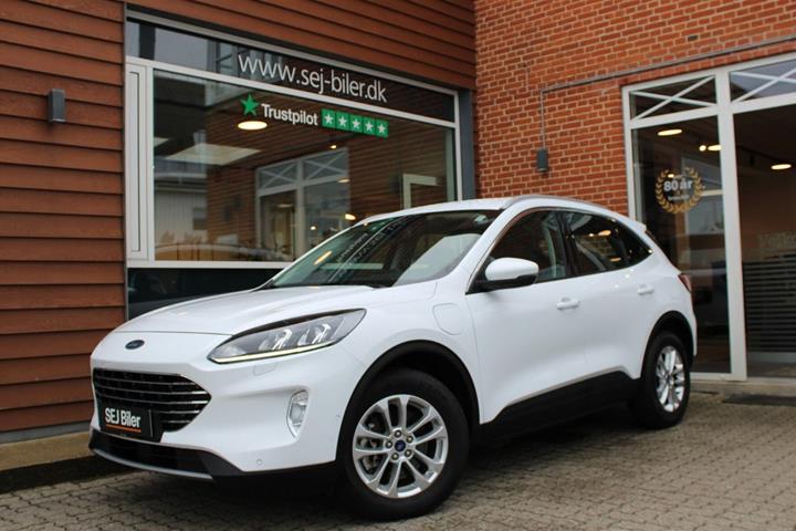 Hvid Ford Kuga fra 2021