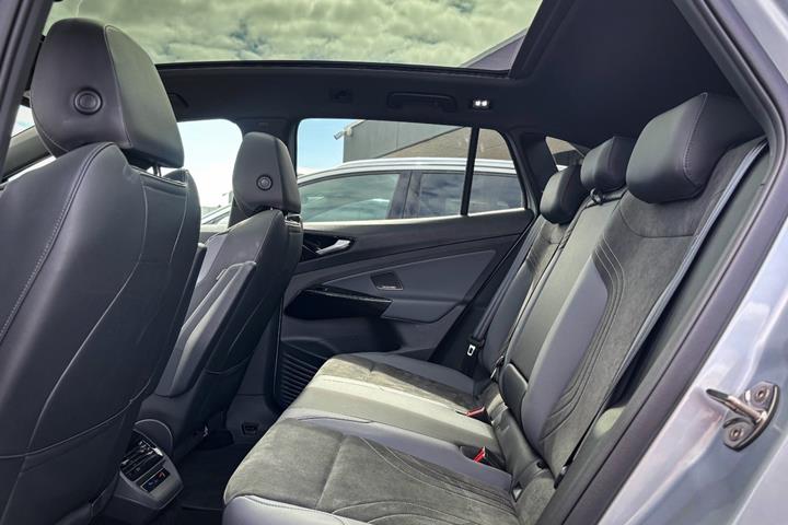 Sølv VW ID.4 fra 2025