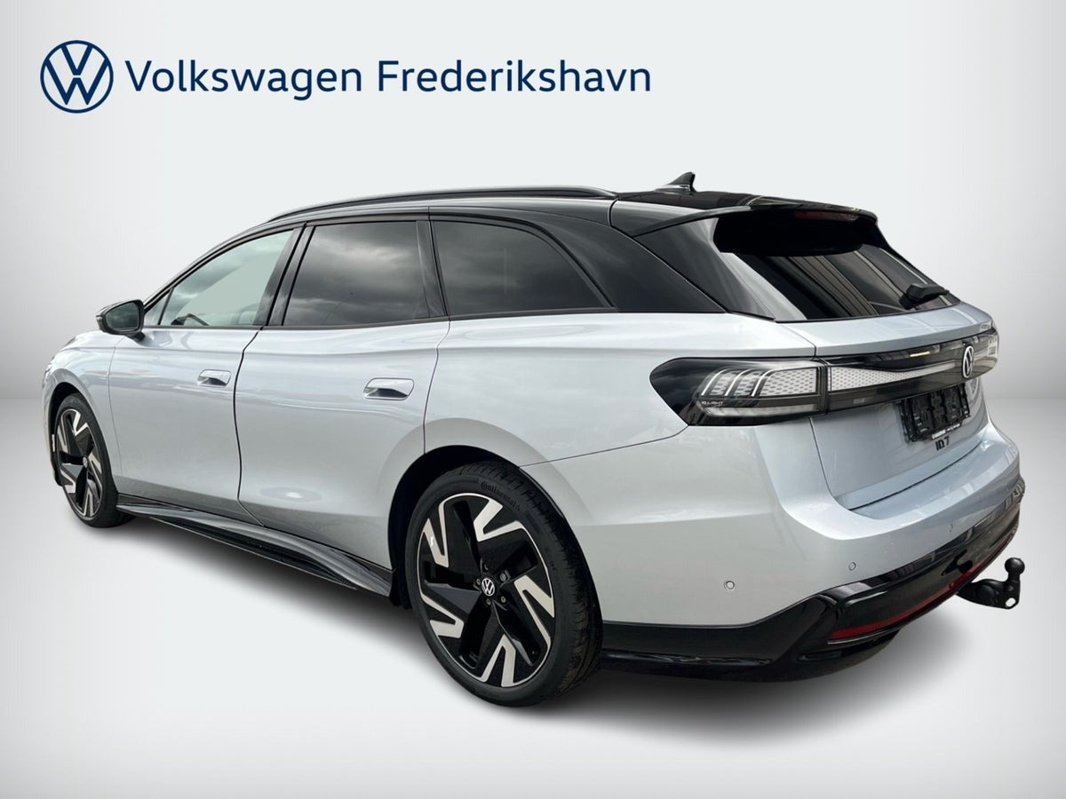 Sølv VW ID.7 fra 2026