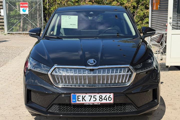 Sort Skoda Enyaq fra 2023