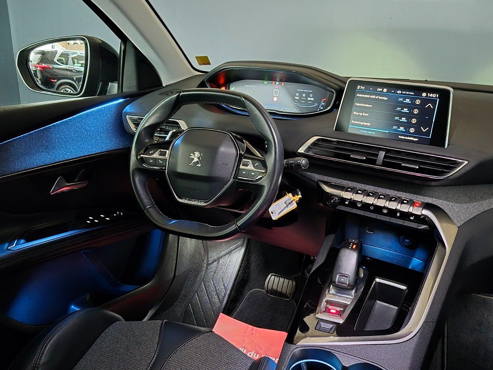 Sort Peugeot 3008 fra 2017