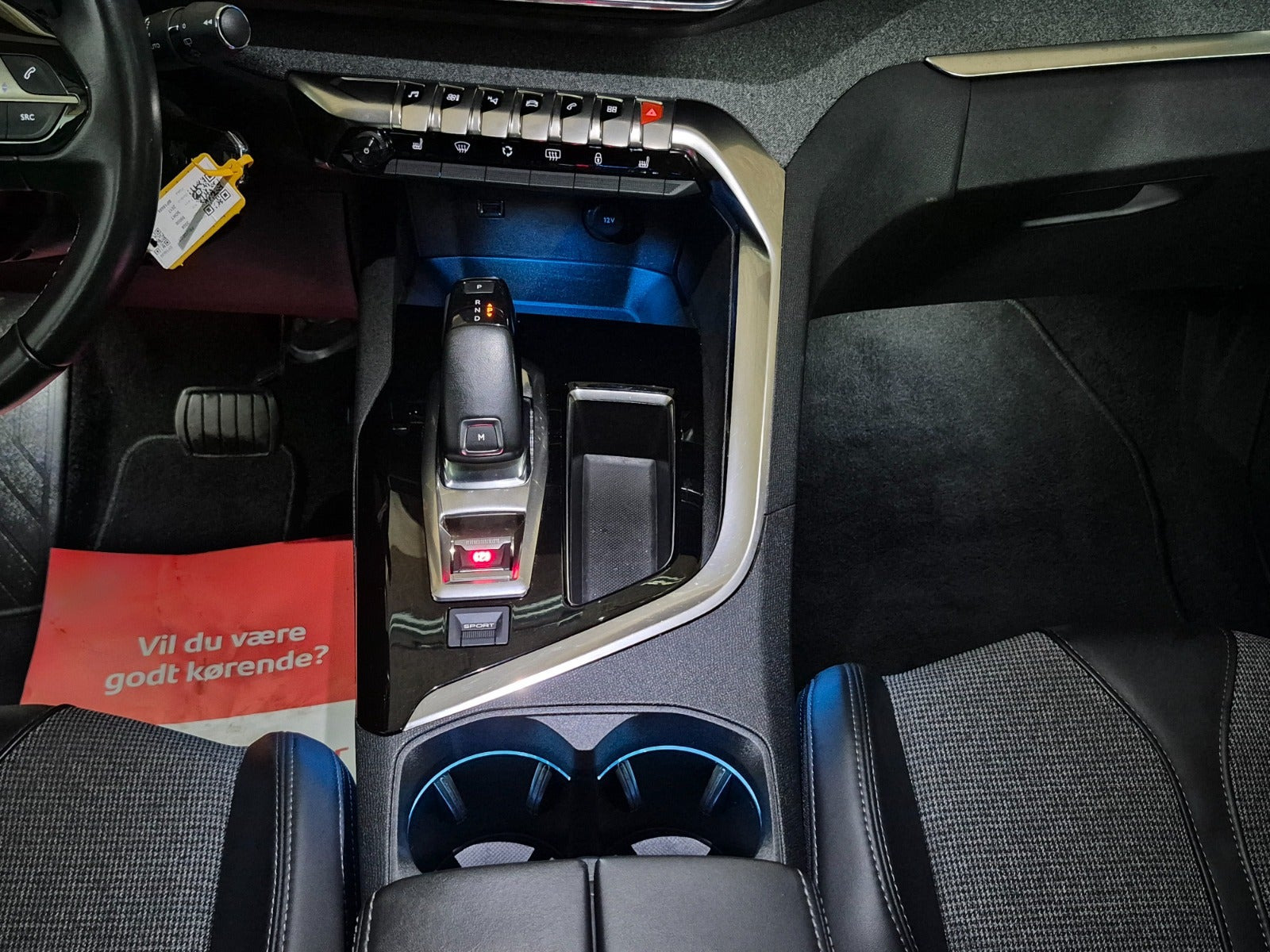 Sort Peugeot 3008 fra 2017