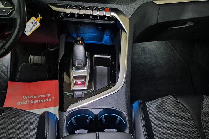 Sort Peugeot 3008 fra 2017