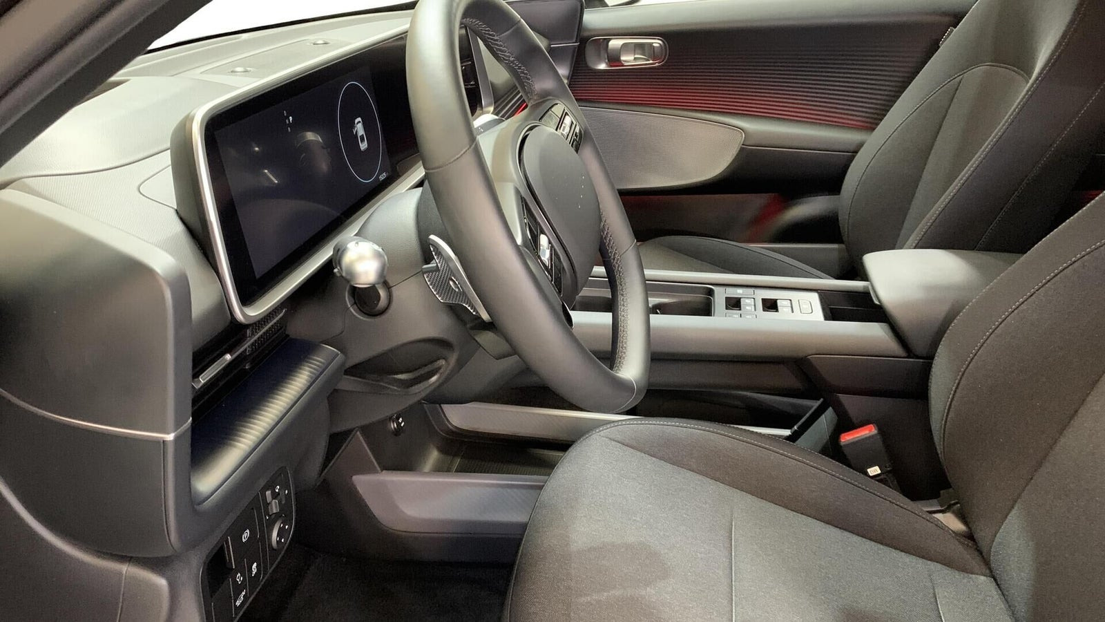 Grå Hyundai Ioniq 6 fra 2023