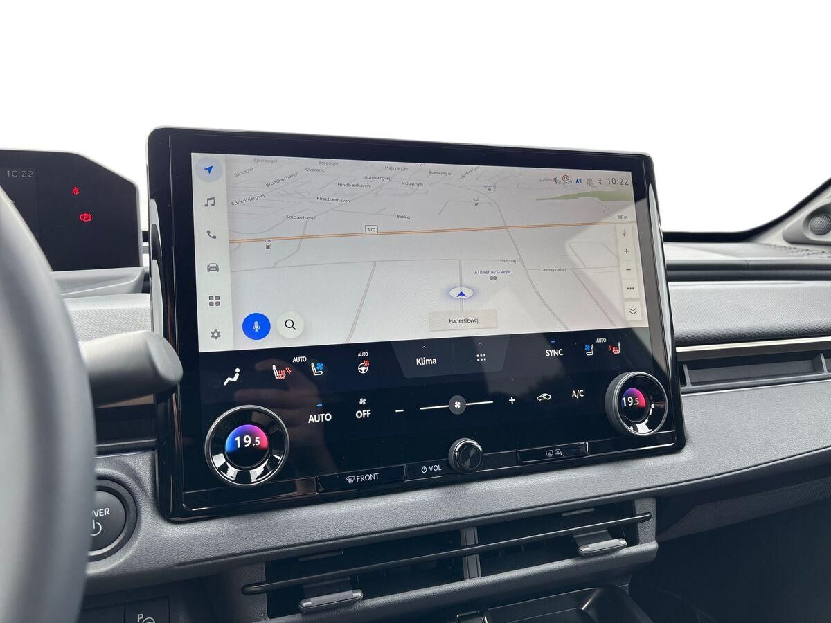 Blå Toyota BZ4X fra 2025