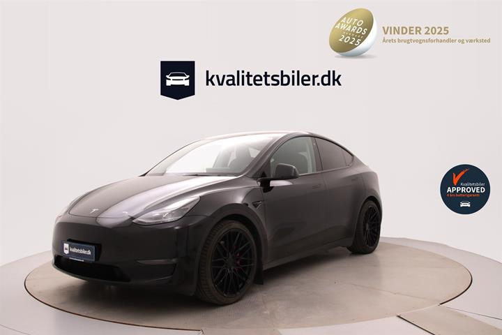 Sort Tesla Model Y fra 2022