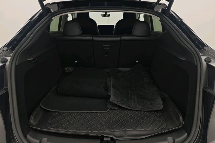 Sort Tesla Model Y fra 2022