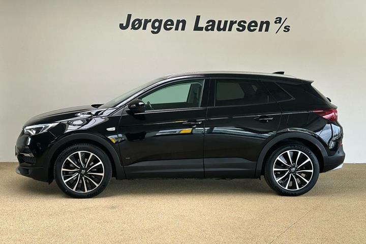 Sort Opel Grandland X fra 2021