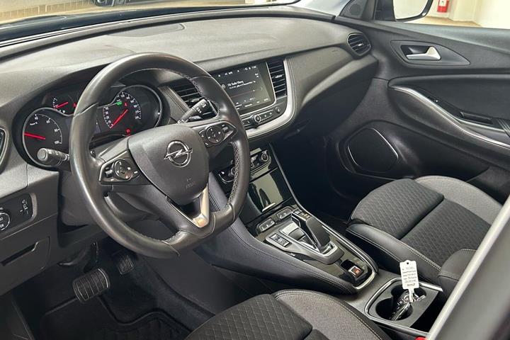 Sort Opel Grandland X fra 2021