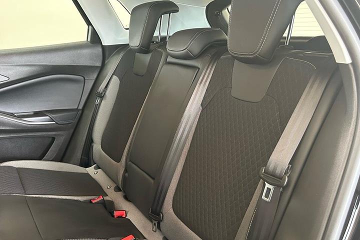 Sort Opel Grandland X fra 2021