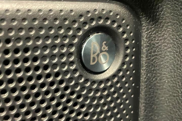 Grå Ford Kuga fra 2020