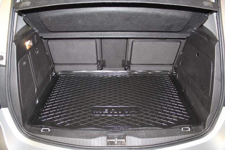 Sølv Opel Meriva fra 2016
