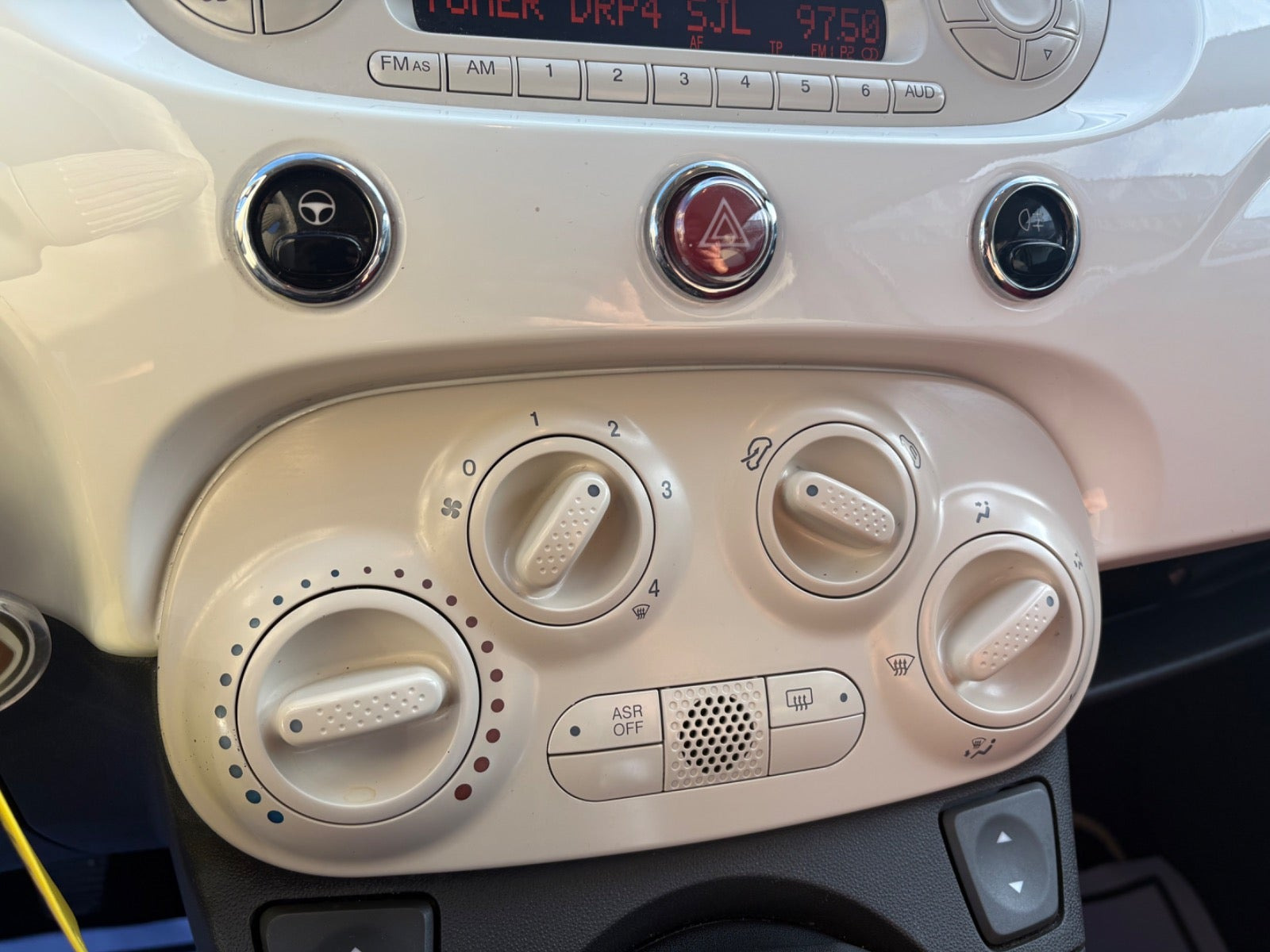 Grøn Fiat 500 fra 2008