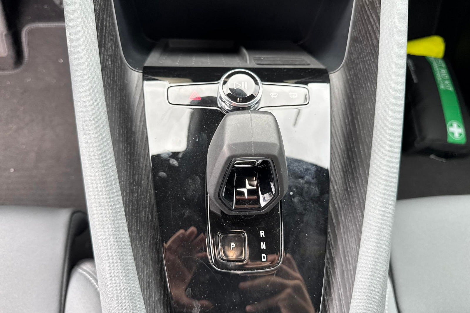 Sort Polestar 2 fra 2023