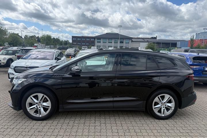 Sort Skoda Enyaq fra 2022