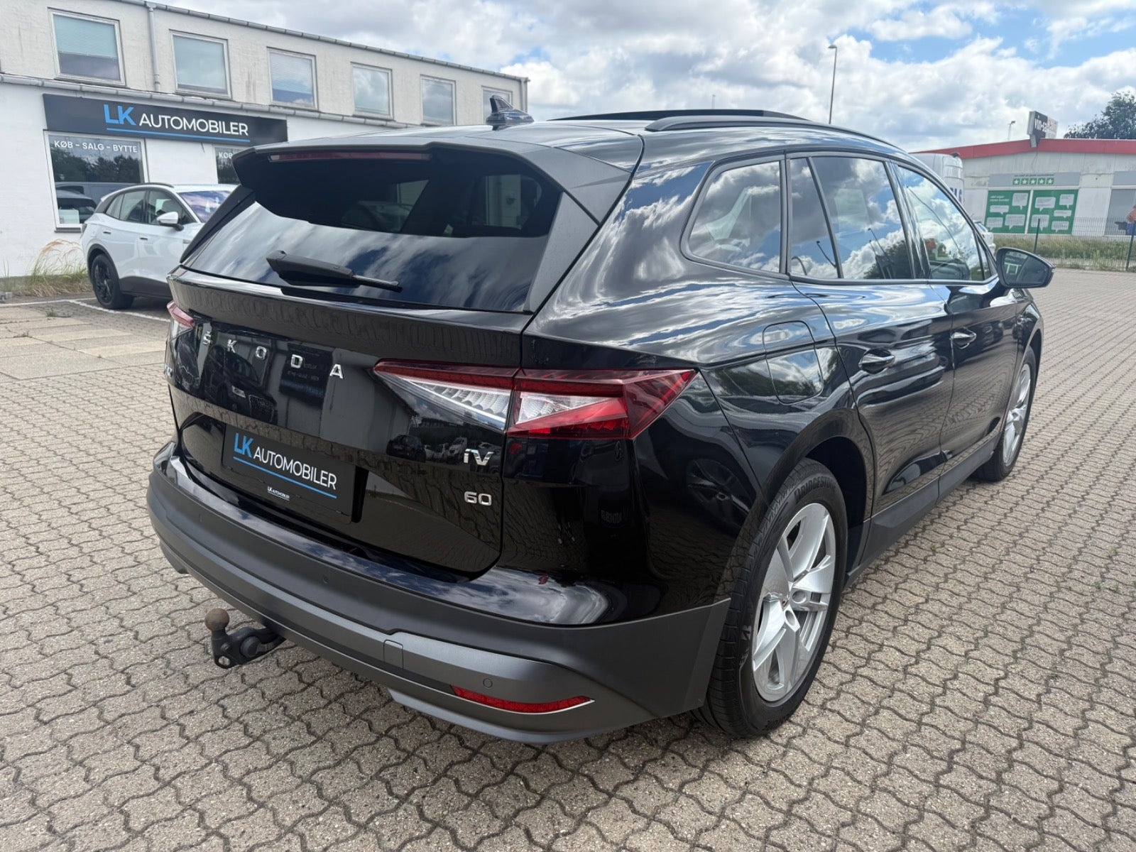 Sort Skoda Enyaq fra 2022