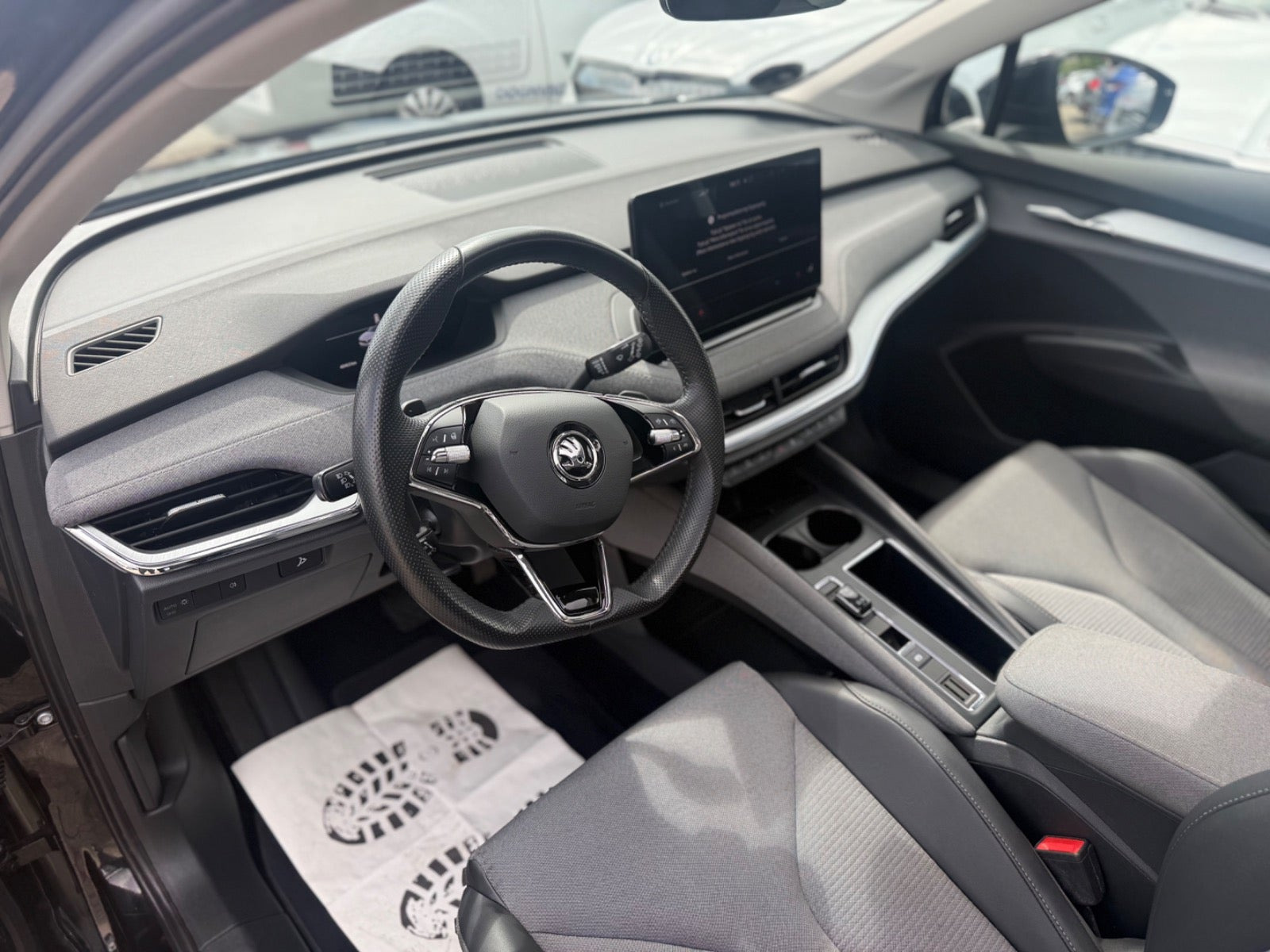 Sort Skoda Enyaq fra 2022