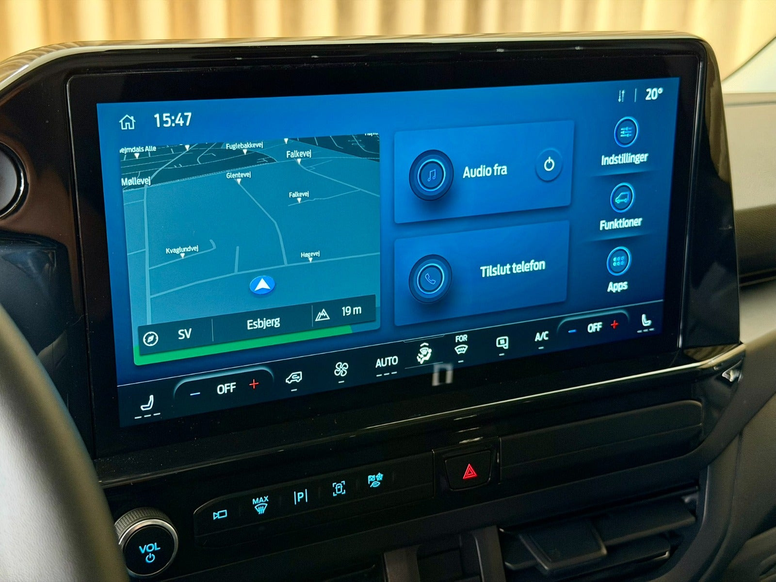 Sort Ford E-Transit Custom 320 L1 fra 2025