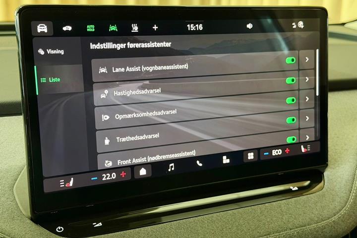 Hvid Skoda Enyaq fra 2024
