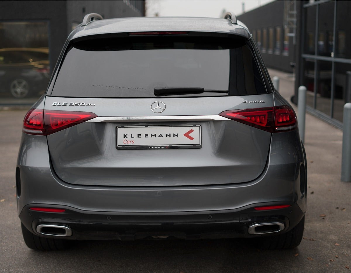 Grå Mercedes GLE350 de fra 2022