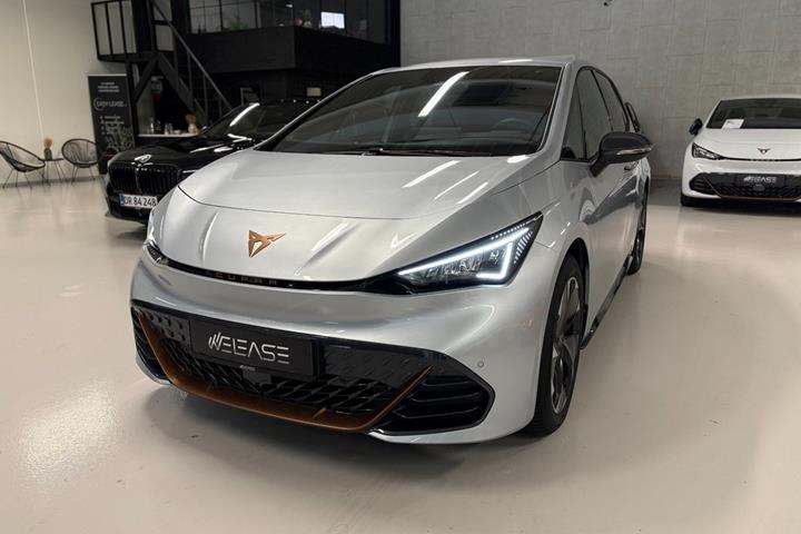 Sølv Cupra Born fra 2024