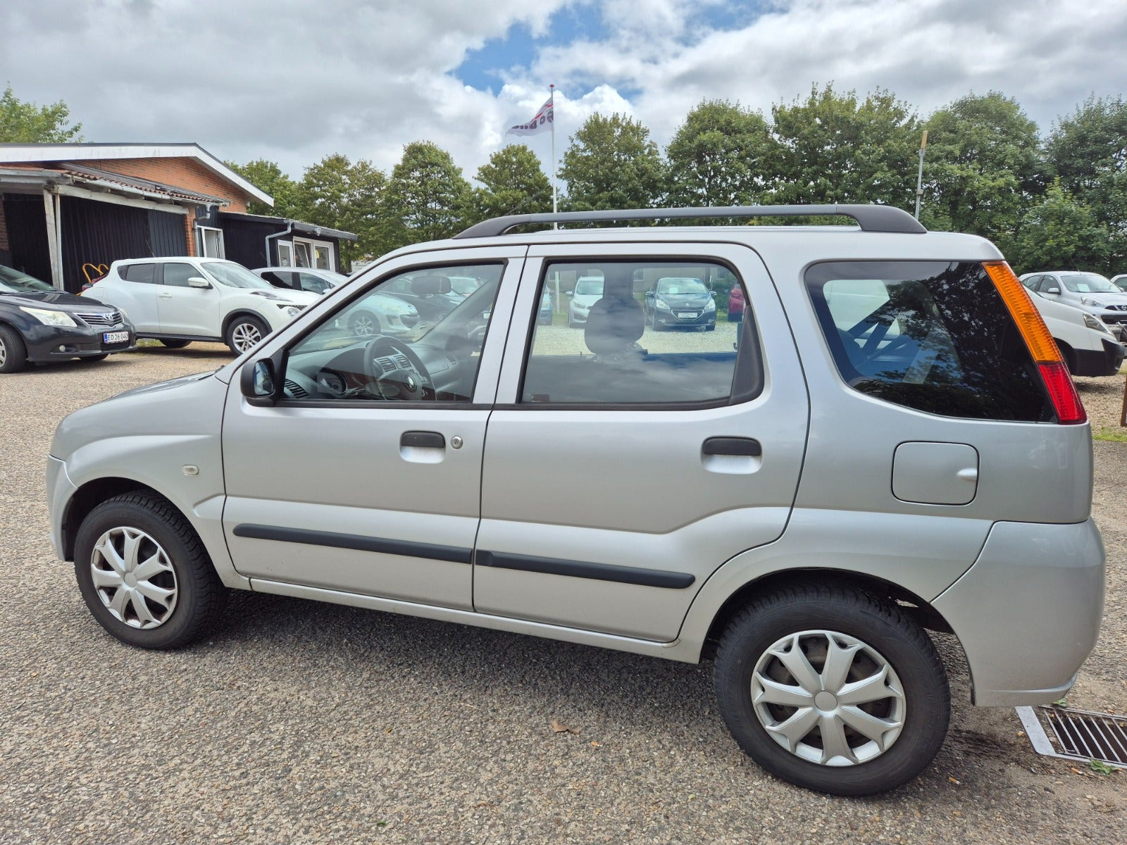 Grøn Suzuki Ignis fra 2004