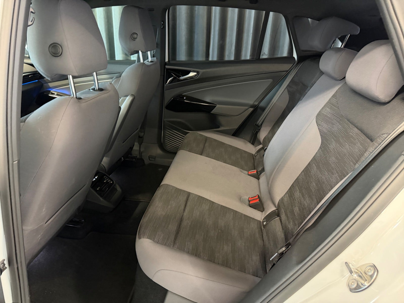 Hvid VW ID.4 fra 2021